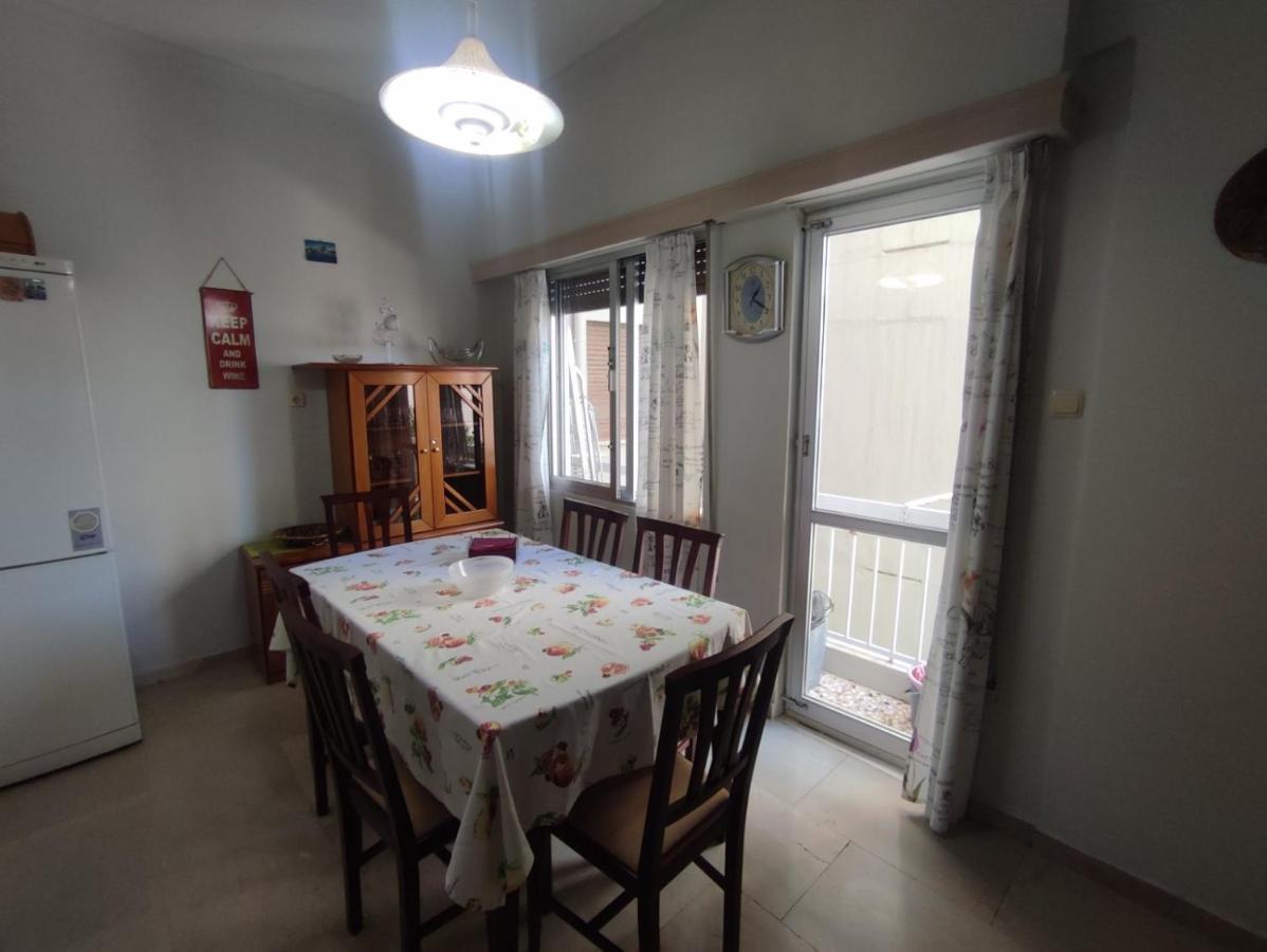 2 Br110 Sqm Free Parking Full Clima Lägenhet Patras Exteriör bild